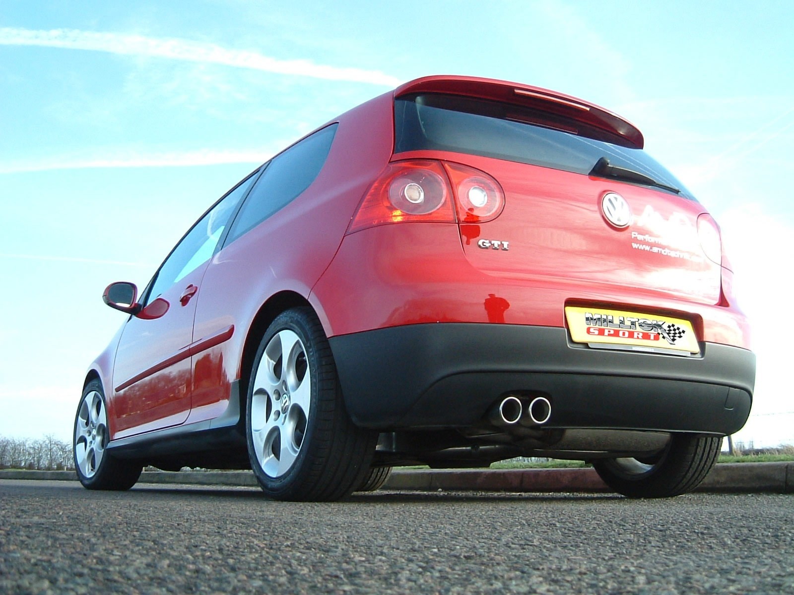 Milltek SEAT Leon 1P 2.0 TFSI 200-211pk FR cat-back systeem non-